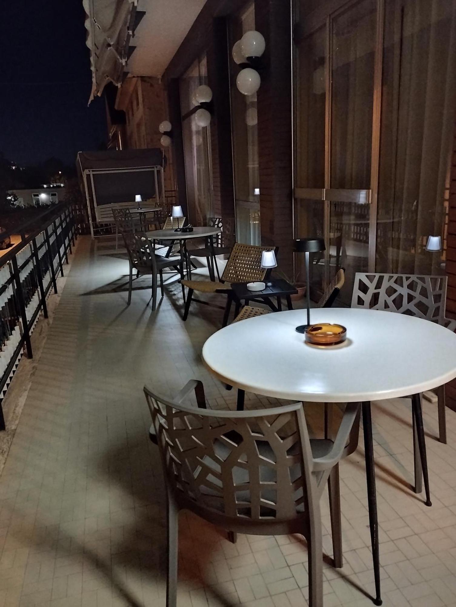 Hotel Luca Римини Экстерьер фото